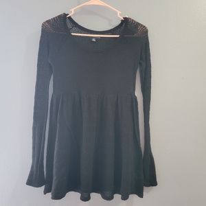 American Eagle Oufitters woman's sheer sweater size xs